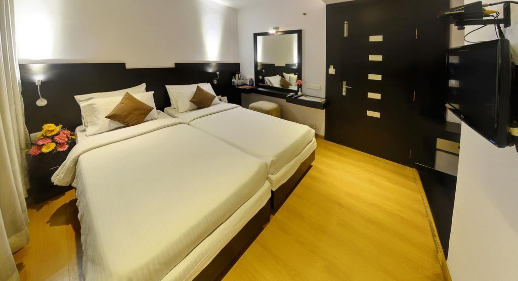 Hotel Gokulam Park Chennai Extérieur photo