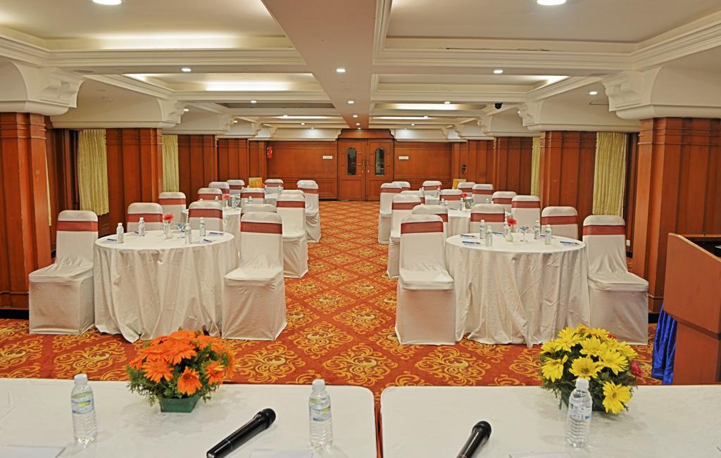 Hotel Gokulam Park Chennai Extérieur photo